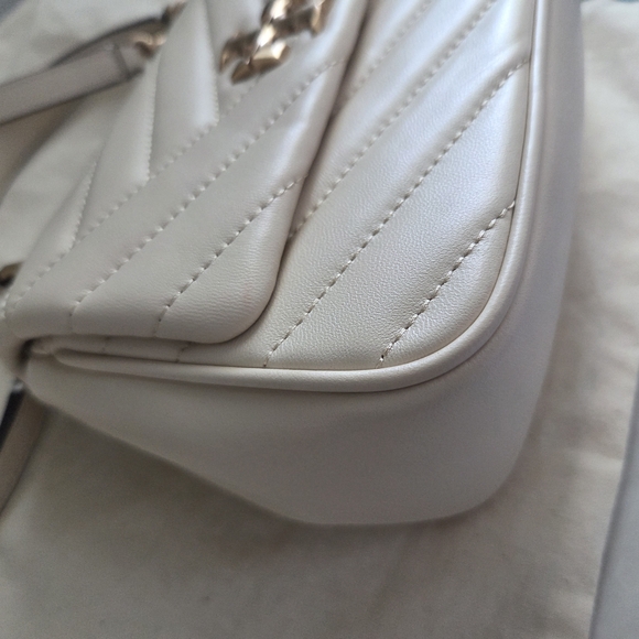 Tory Burch White Quilted Kira Top-Handle Crossbody In New Cream - Picture 3 of 11